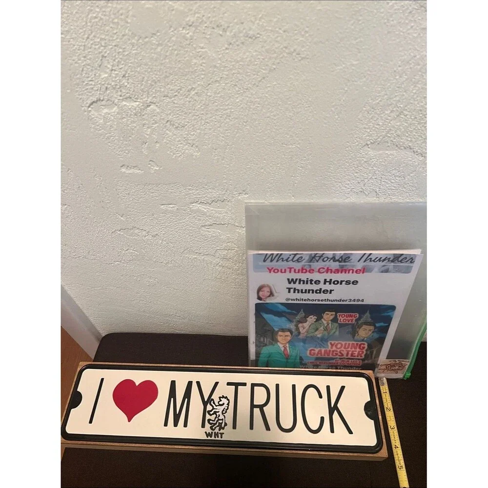 #2235*I ❤️Heart My Truck Wall Sign - White W/ Red Heart & WHT Art Horse painted